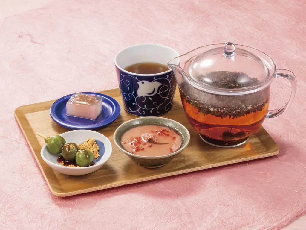たらこスパゲティ専門店の新提案「春のミニ和紅茶セット」春のひとときを、ティーセットで！ 画像 2