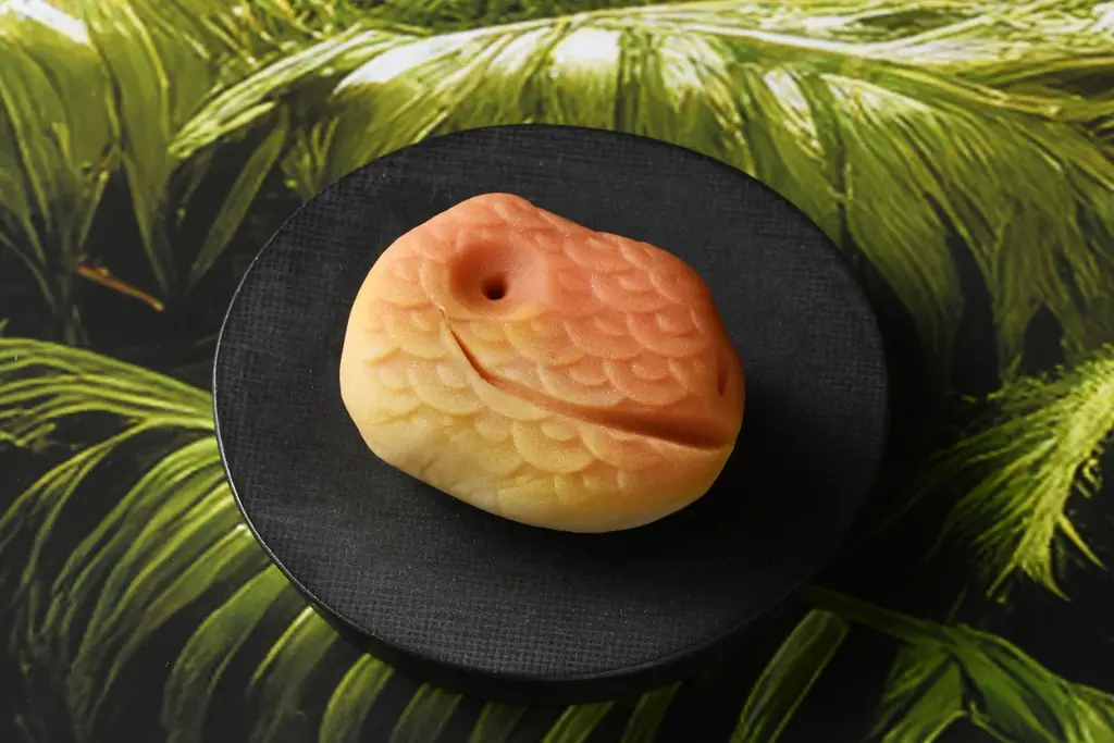 開催史上初「お菓子の恐竜展」ー老舗の技で“恐竜の世界”を和菓子で表現ー全国の老舗和菓子38ブランドが一堂に「第80回 全国銘菓展」日本橋三越本店で3月18日(水)より開催 画像 17