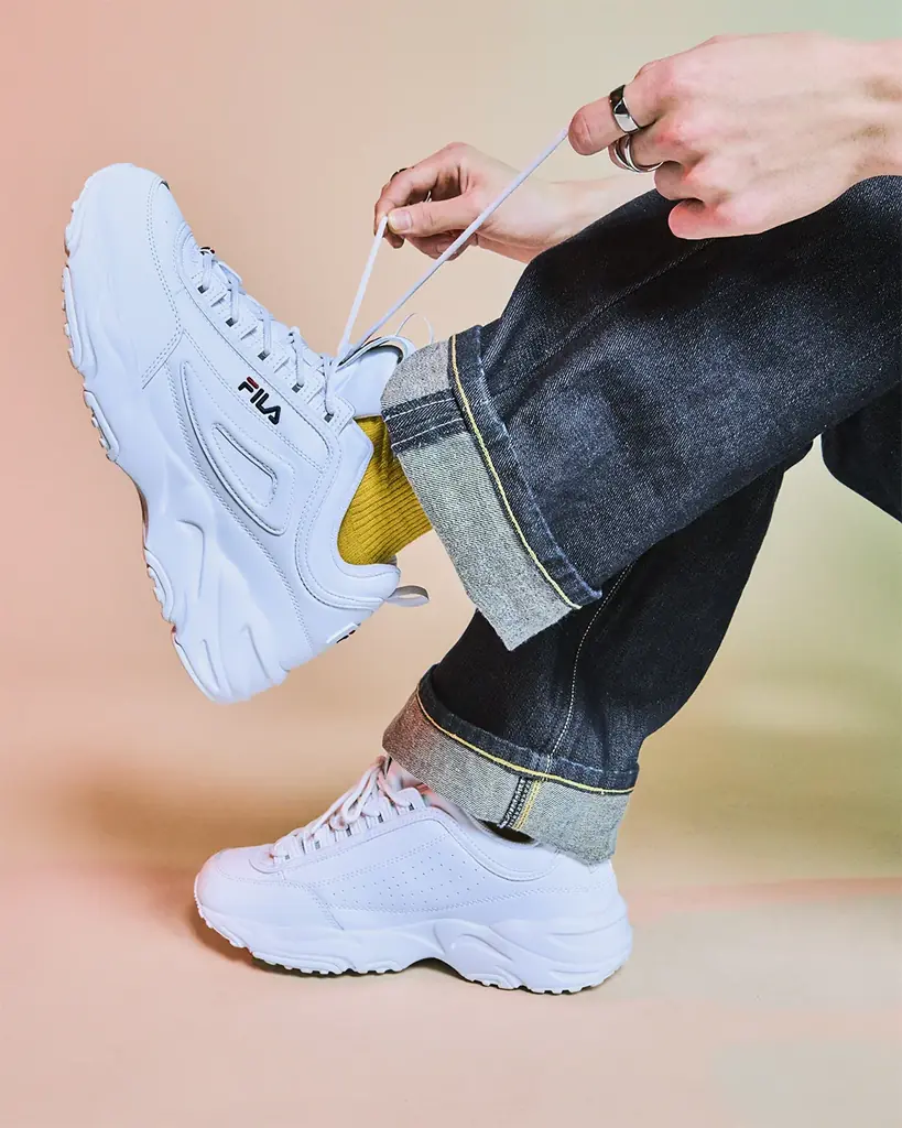 【ABCマート限定】FILA 人気モデル「Distracer」キャンペーン第二弾！本多大夢と浜川路己によるアイドルデュオ「ROIROM」起用カラフルにきらめく春の新ビジュアル・ムービー公開 画像 3