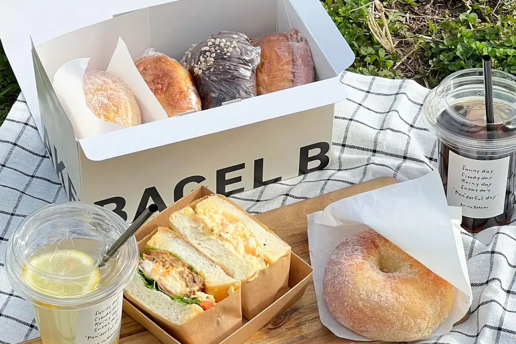 韓国トレンド「クロワッサン×お餅」のクロッチ生ベーグルと、生苺と自家製練乳クリームの春限定生ベーグル、新登場！ 画像 6