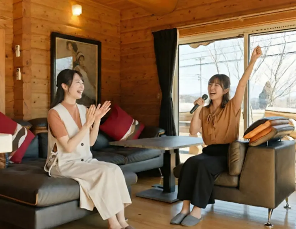 【熊本県初】名建築が大人の隠れ家に。日本ログハウス・オブ・ザ・イヤー受賞、絵画が迎えるログハウスで寛ぎ、遊び、ととのう。ペットと泊まれる一棟貸し「南阿蘇 林画邸 LOG HOUSE」プレオープン 画像 11