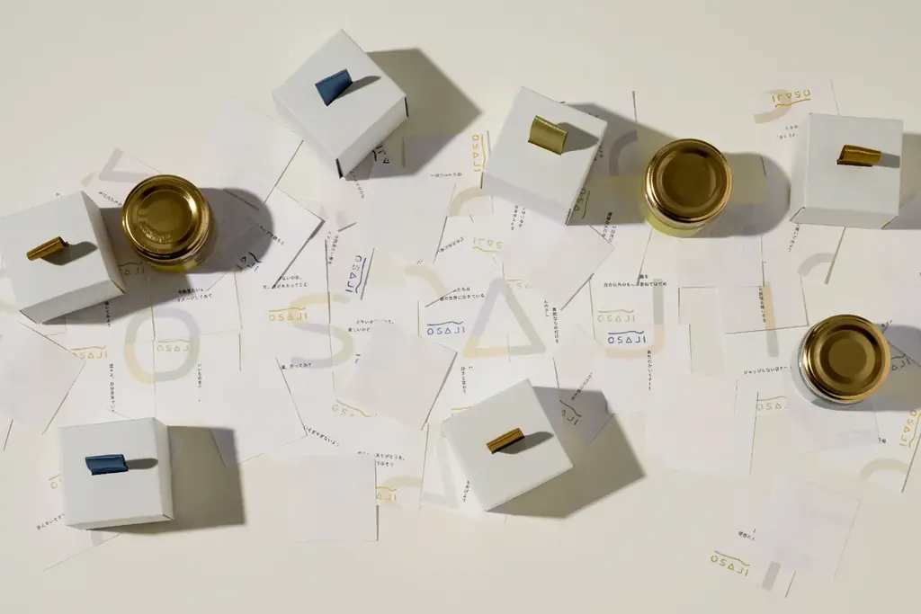 OSAJI（オサジ）、100通りの言葉に出会う”おみくじ付き”バスソルト＆クレイパックのギフトを2026年3月25日（水）より限定発売。 画像 2