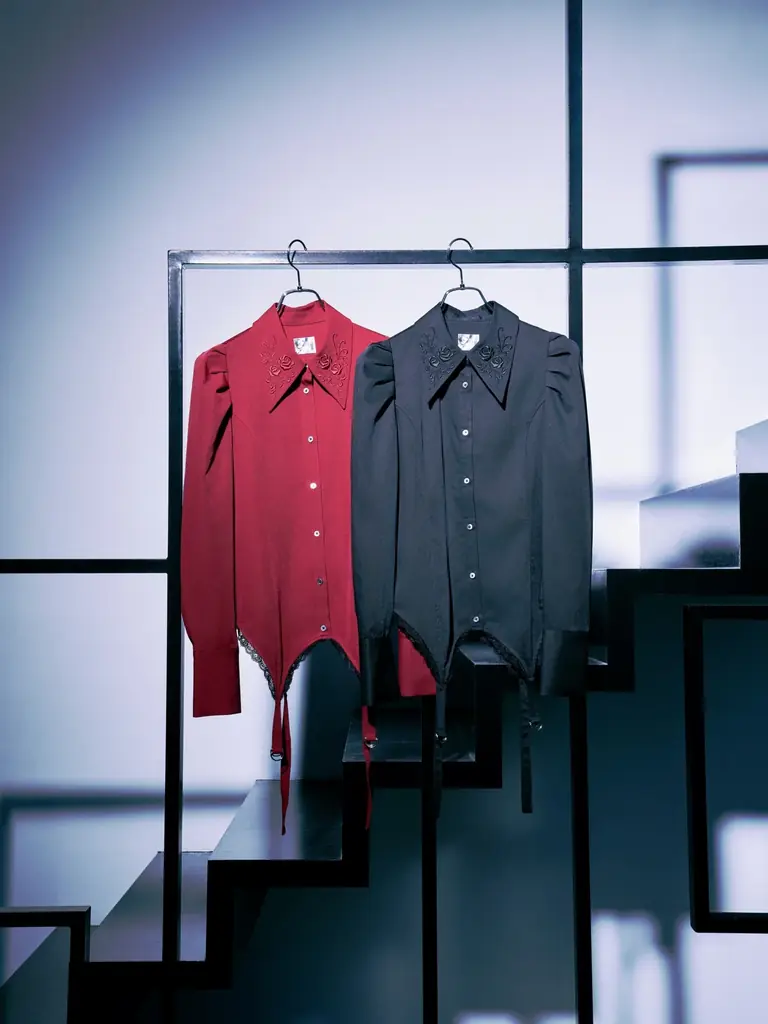 アパレルブランドHAREと人気漫画『NANA』が初のコラボレーション ２人のナナの相反する魅力を表現したアイテム全8型を3月12日発売 画像 3