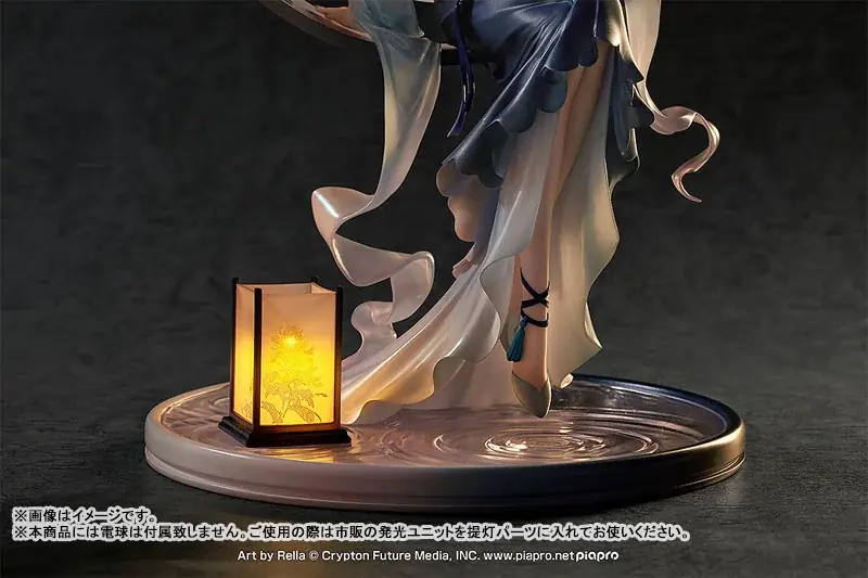 『初音ミク』が、中国の伝統楽器「二胡」を持った姿でフィギュア化。あみあみにて予約受付中。 画像 11