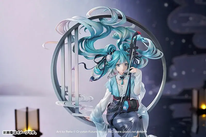 『初音ミク』が、中国の伝統楽器「二胡」を持った姿でフィギュア化。あみあみにて予約受付中。 画像 5
