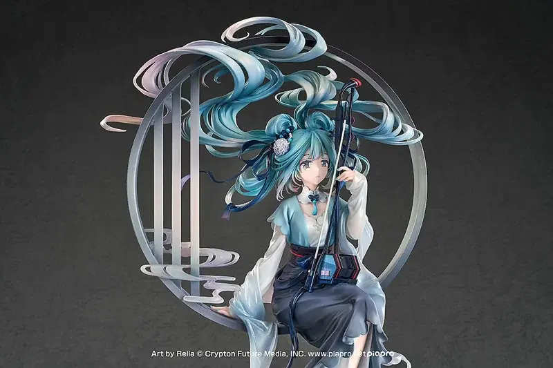 『初音ミク』が、中国の伝統楽器「二胡」を持った姿でフィギュア化。あみあみにて予約受付中。 画像 8