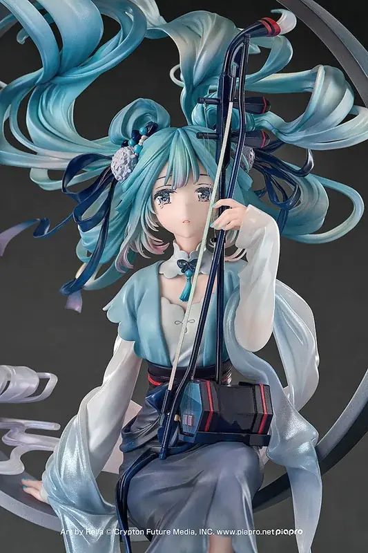 『初音ミク』が、中国の伝統楽器「二胡」を持った姿でフィギュア化。あみあみにて予約受付中。 画像 9