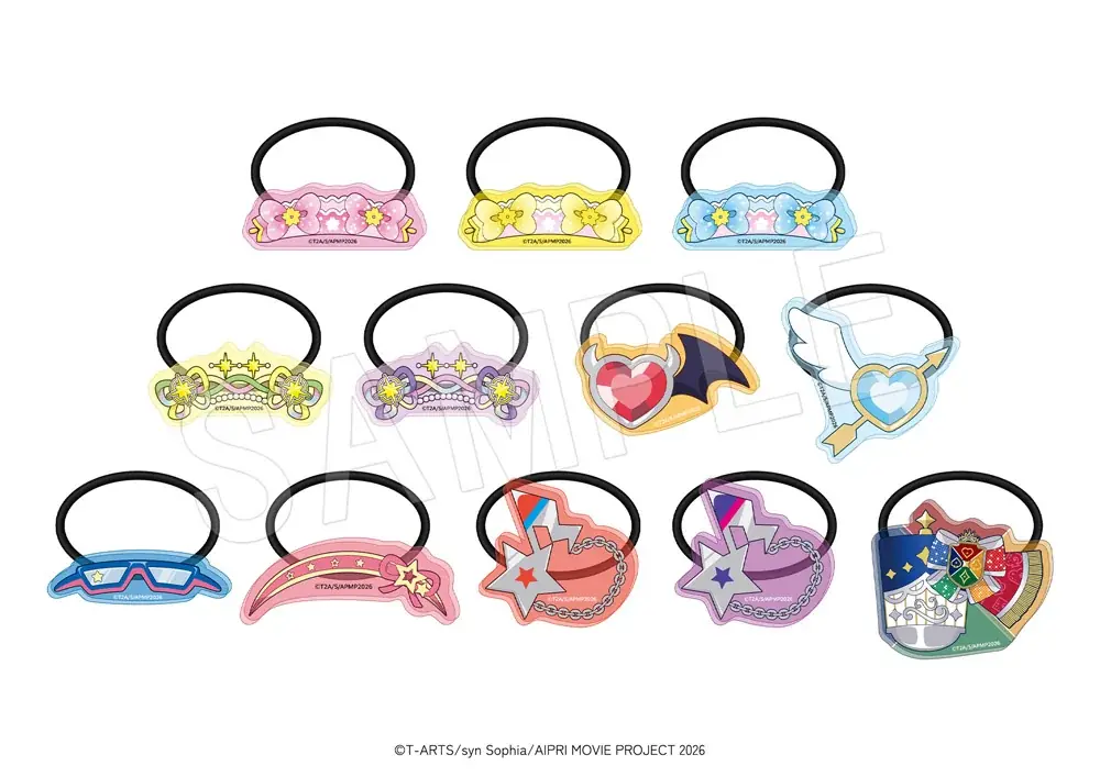 「映画ひみつのアイプリ まんかいバズリウムライブ！」のファミリーマート限定グッズが発売！「トレーディングホロ缶バッジ」や、アイプリたちのコーデ風デザインの「トレーディングアクリルヘアゴム」が登場！ 画像 4