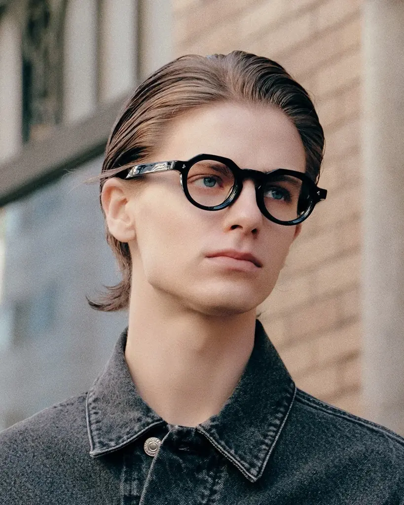 「Zoff｜JOURNAL STANDARD relume」コラボ第6弾　クラシックな雰囲気ながらカジュアルスタイルにも合うミニマルデザインをラインアップ 画像 2