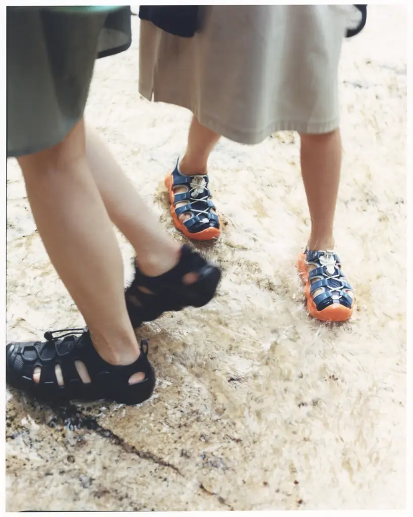 スノーピークとKEENが初のコラボレーション「HYPERPORT H2」を3月13日より発売　～実用性とミニマルなデザインを融合した多用途サンダル～ 画像 2