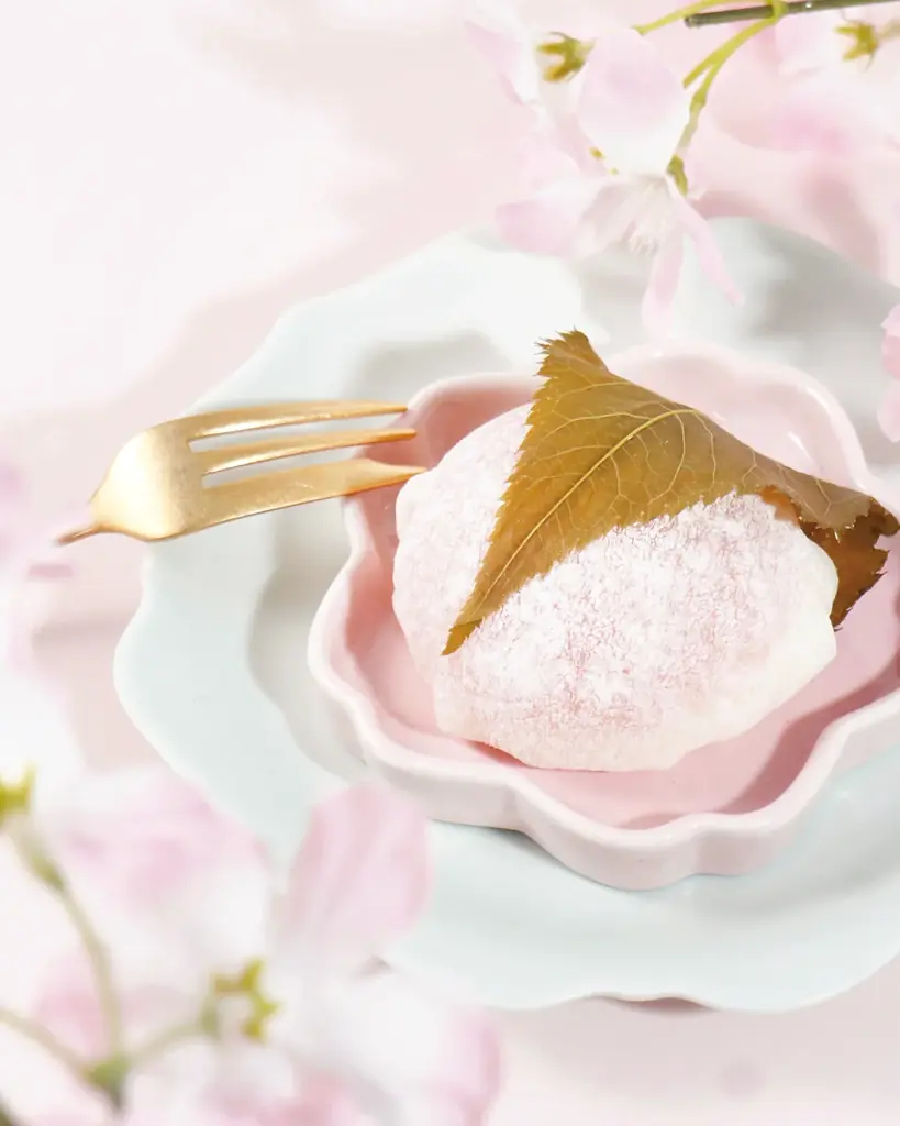 【西鎌倉レ・シュー】海と山に囲まれた西鎌倉より春を贈る。鎌倉焙煎珈琲を使用した「鎌倉珈琲ショコラ」や、職人技が光る「桜スイーツ」が新登場。 画像 10