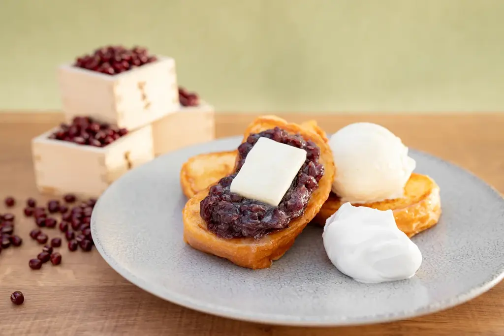 春限定『ミモザフレンチトースト』発売！クリームチーズカスタードとサクサククランブルをのせて 画像 7