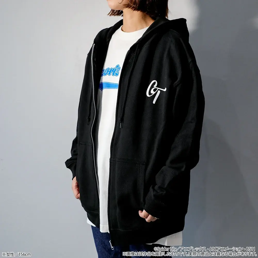 千束＆たきなとお揃いのジャケットやパーカーが買える!!　アニメ『リコリス・リコイル』から描き下ろしイラストを使用した新商品や34種のTシャツなど、新作アパレルが3月6日発売！ 画像 3