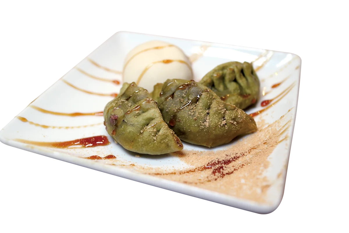 渋谷餃子、春の新作「抹茶あんバター餃子パイ」を発売 画像 3