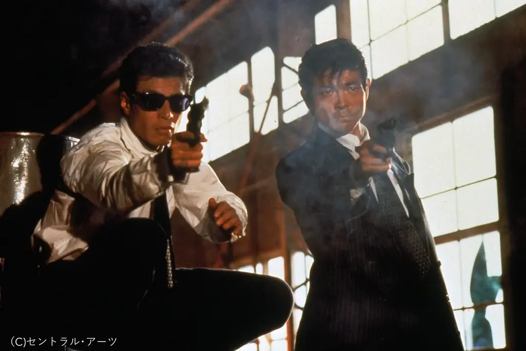 【ＢＳ日テレ】ふたりの刑事が、再び横浜を駆ける——最強のバディ、タカとユージが帰ってくる。「もっとあぶない刑事」3月9日（月）ひる12時放送スタート！ 画像 1