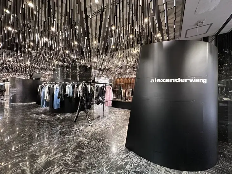 アレキサンダーワンが伊勢丹新宿で先行販売ポップアップ