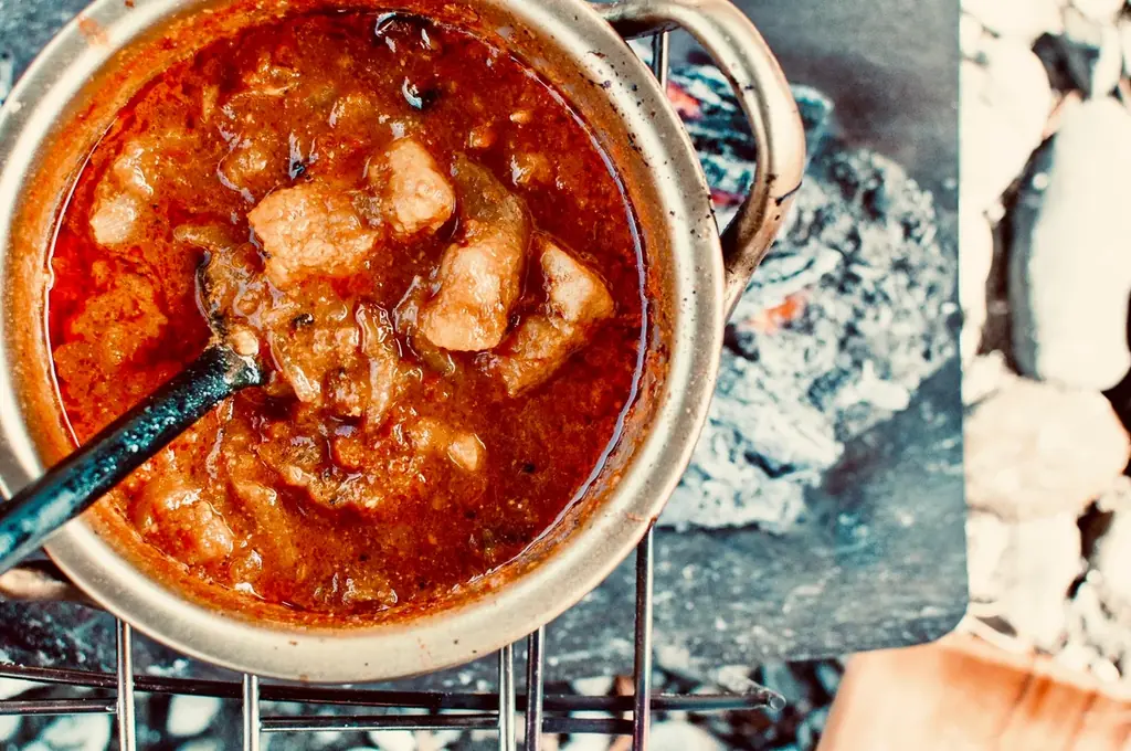 多摩川沿いに 泊まれる “野外映画館” が期間限定で登場!! アウトドア体験型劇場「URBAN CAMP & CINEMA」開催決定！ 画像 8