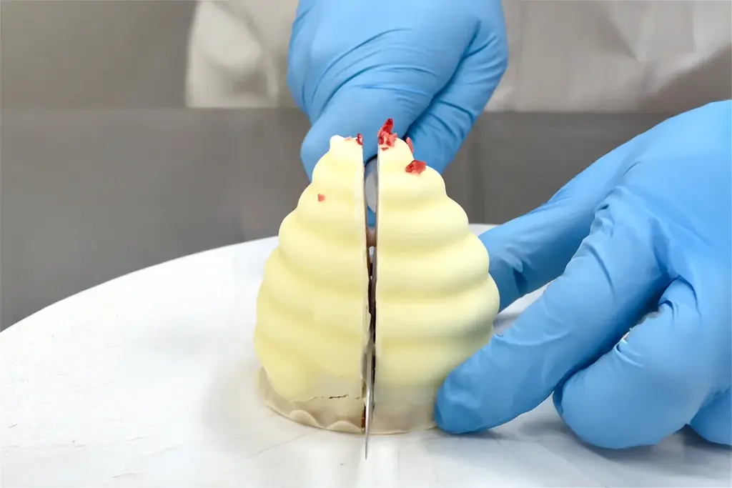 【3/14限定】1時間で1,500個“即完売”！伝説の苺シャンティーが「ホワイトシャンティ」として1日限定復活！ 画像 12