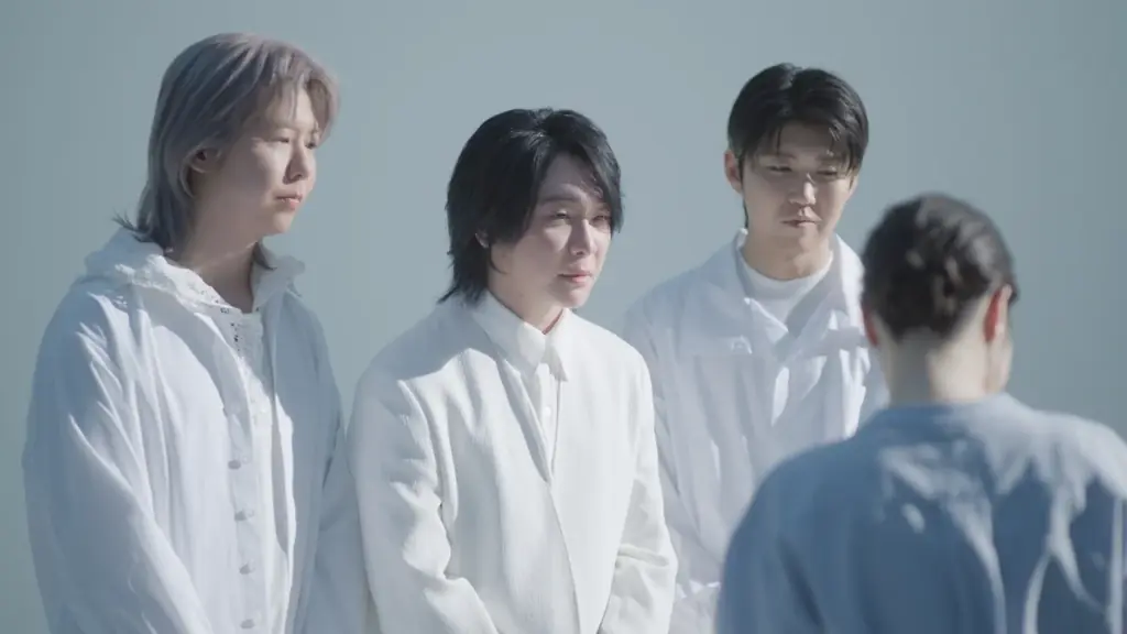 Mrs. GREEN APPLEと浜辺美波さんが初めて知る「肌のほんとうのこと」　日本初のAI角層解析「FANCL SKIN PATCH」新TVCM 画像 2