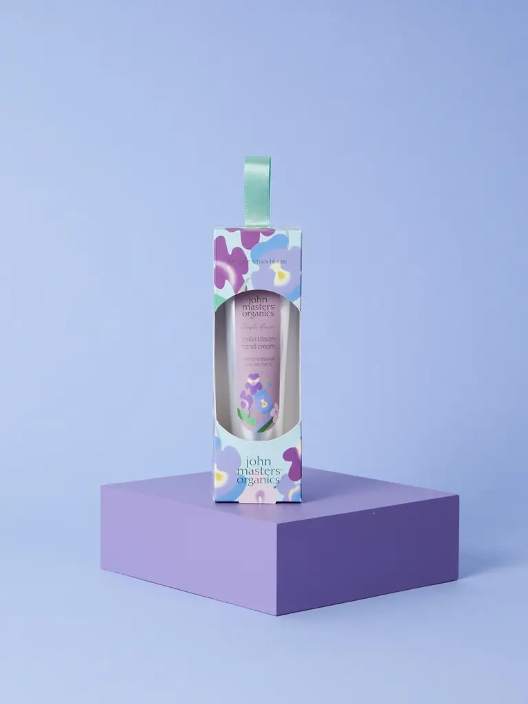 2026.3.12 debut 春のやわらかな気配を感じて、ふんわりすべすべ手肌に整える2種のハンドクリームが登場 画像 6