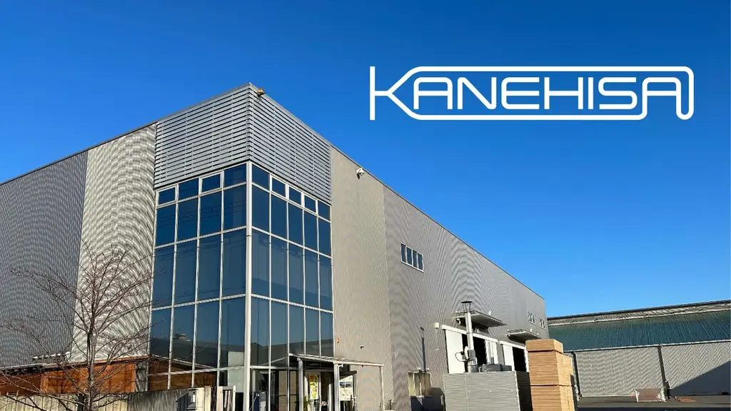 万博公式キャラクターに新デザイン登場！「黒ミャクミャク木製バッチ」発売。完売していたミャクミャク木製バッチも再販。 画像 8