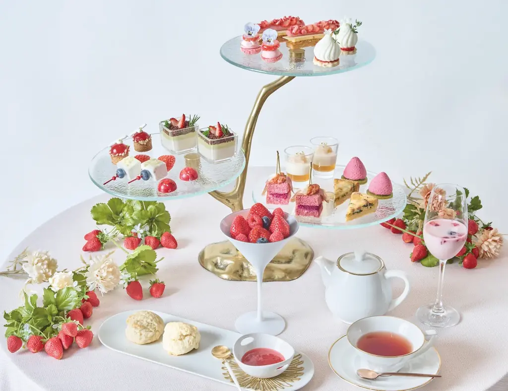 TIAD, AUTOGRAPH COLLECTION　愛知のブランドいちご舞苺（まいいちご）を味わうストロベリーアフタヌーンティーが4月12日まで延長決定！ 画像 1