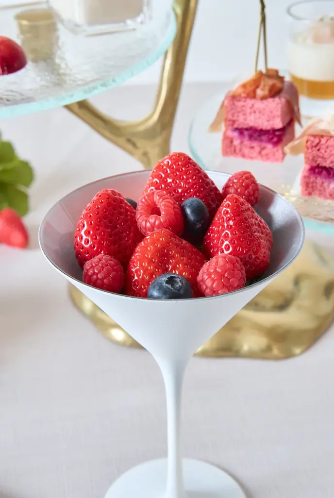 TIAD, AUTOGRAPH COLLECTION　愛知のブランドいちご舞苺（まいいちご）を味わうストロベリーアフタヌーンティーが4月12日まで延長決定！ 画像 2