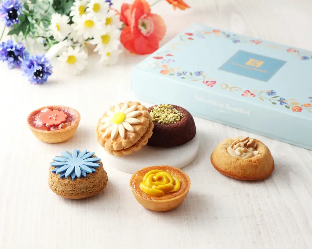 春を味わう、ブーケのようなセバスチャン・ブイエの焼き菓子アソート 画像 1