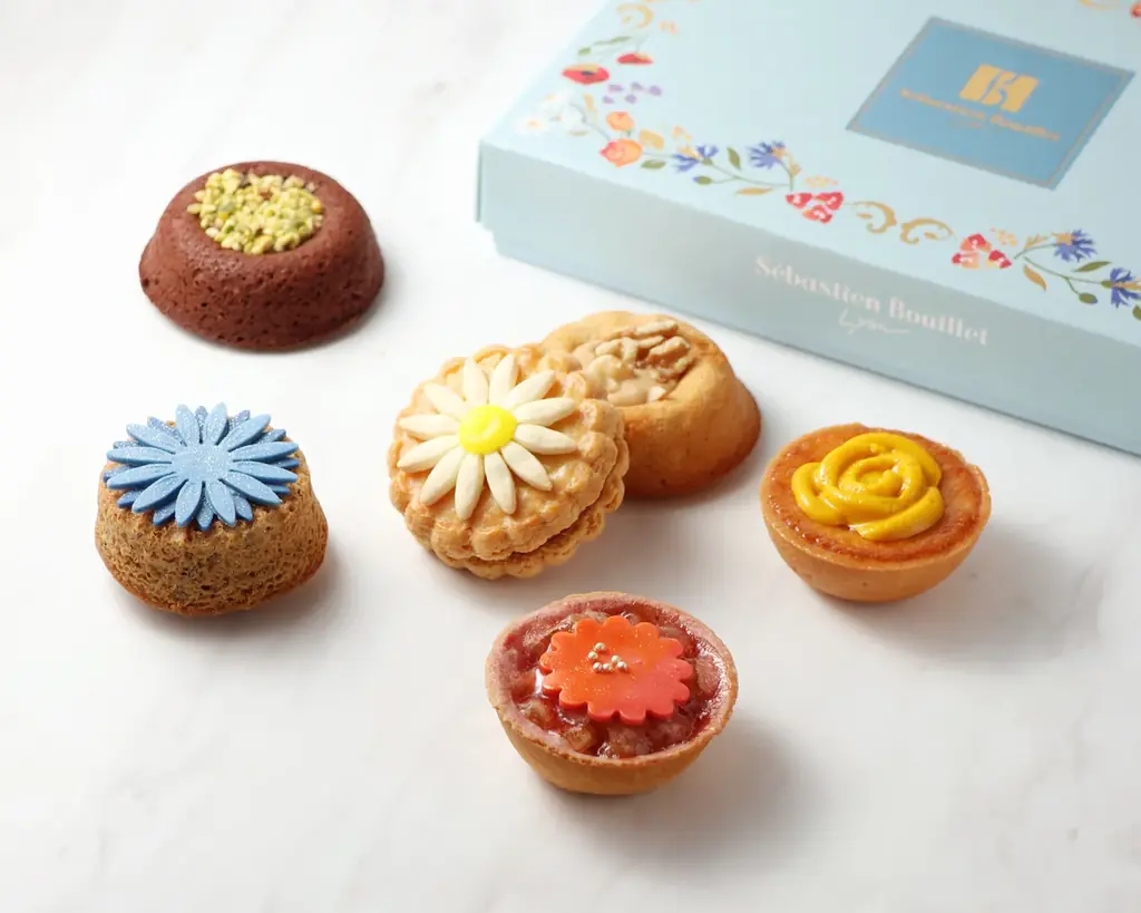 春を味わう、ブーケのようなセバスチャン・ブイエの焼き菓子アソート 画像 2