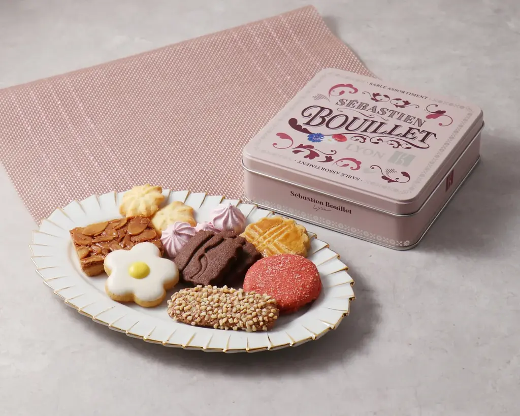 春を味わう、ブーケのようなセバスチャン・ブイエの焼き菓子アソート 画像 3