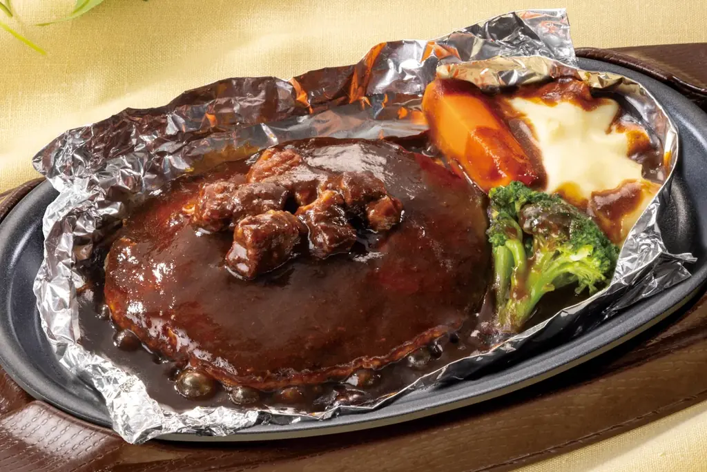 ガストが“洋食の巨匠” “老舗茶舗”と初コラボ！「THE 職人ハンバーグ」と「宇治抹茶×いちごスイーツ」が新登場！ 画像 5