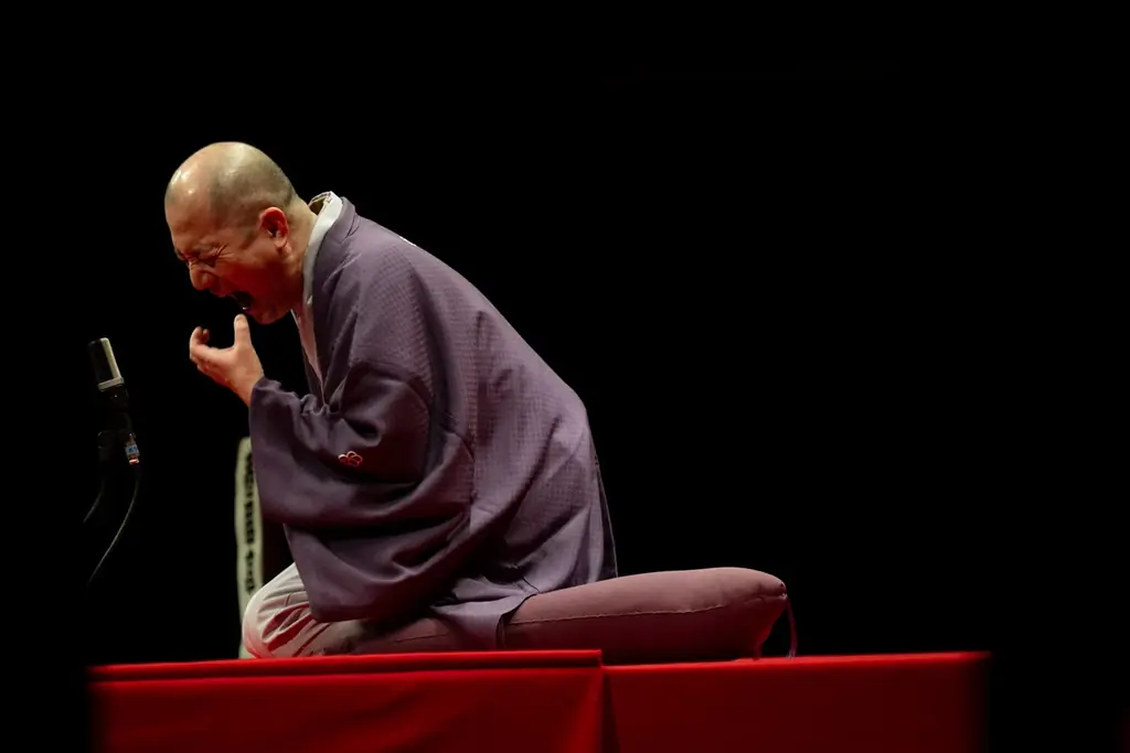 『サライ』の最新号は、「演芸 令和の名人」を大特集。 落語・講談・浪曲の３大話芸のスーパースターの芸の本領に迫ります。 画像 3