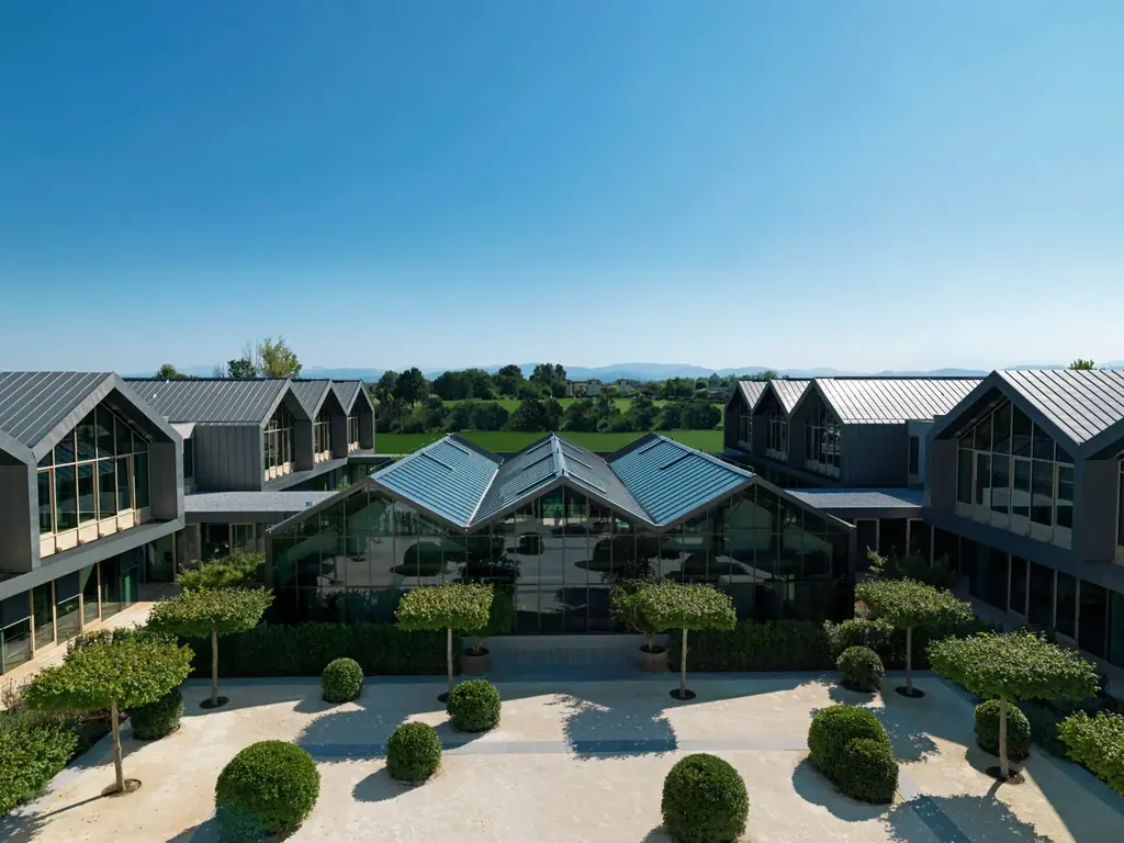 【ダヴィネス】名古屋 タカシマヤ ゲートタワーモールに直営店がオープン 画像 3