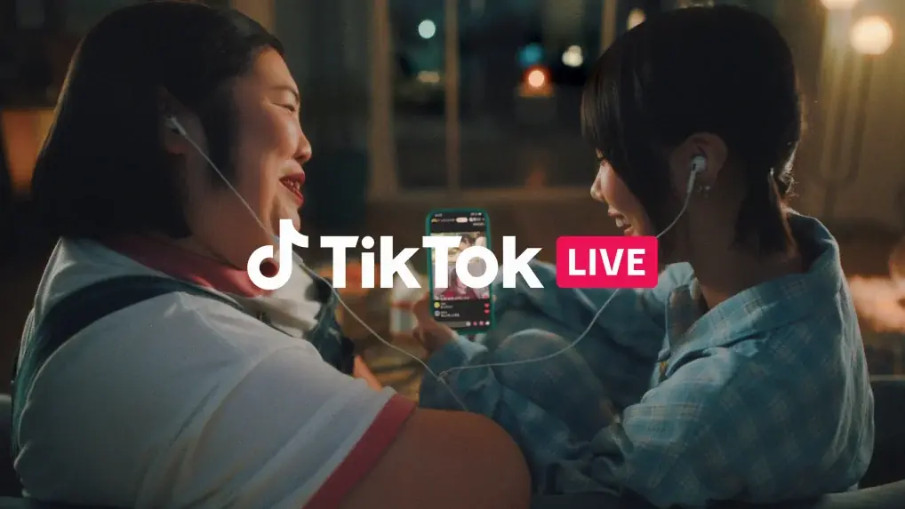 あのと熊元プロレスの”友人コンビ”起用のTikTok LIVE初テレビCM「リアルフレンズ・トーク」3篇を3月16日(月)より放映開始。”好きでつながる。好きがひろがる。”魅力を描くCMに 画像 10