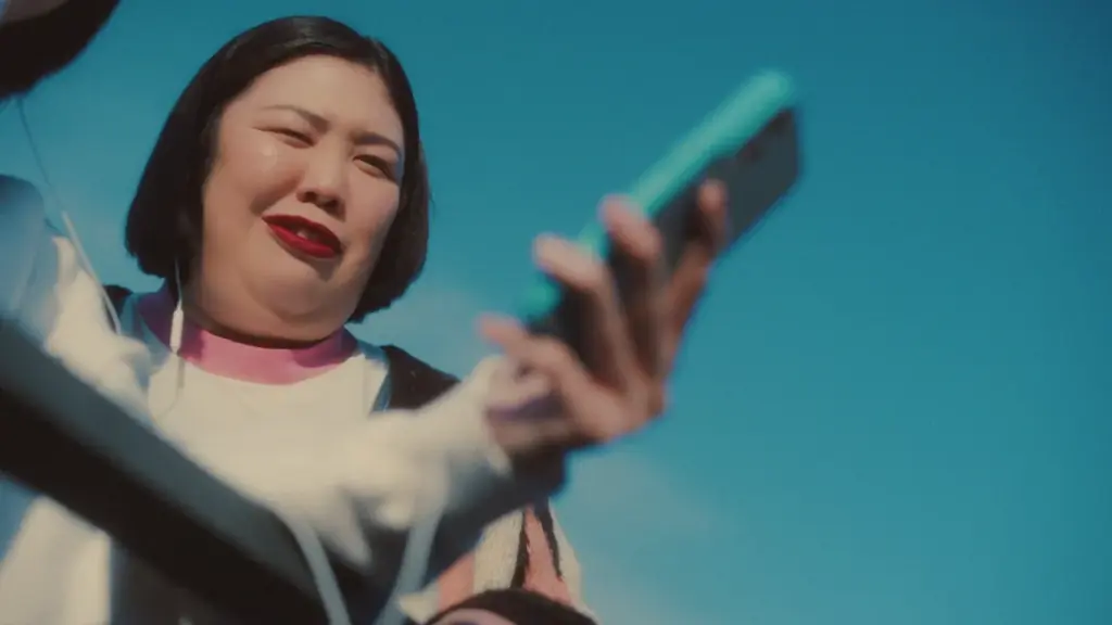 あのと熊元プロレスの”友人コンビ”起用のTikTok LIVE初テレビCM「リアルフレンズ・トーク」3篇を3月16日(月)より放映開始。”好きでつながる。好きがひろがる。”魅力を描くCMに 画像 2