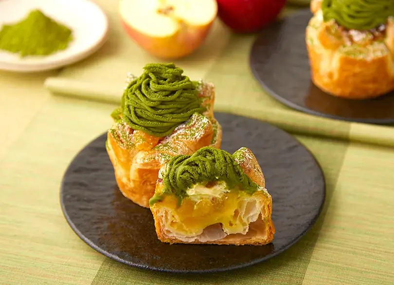 “アップルパイ×抹茶”の和洋折衷スイーツ”「Apple Cup 抹茶」を 焼きたてパイ専門店「PIEmania（パイマニア）」で3月16日(月)より期間限定で販売 画像 1