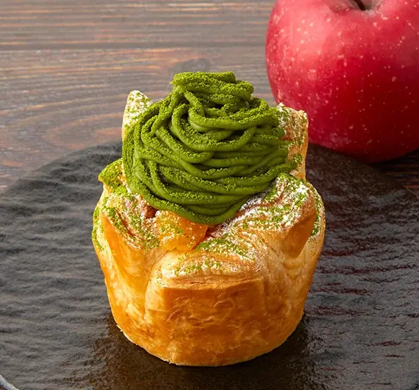 “アップルパイ×抹茶”の和洋折衷スイーツ”「Apple Cup 抹茶」を 焼きたてパイ専門店「PIEmania（パイマニア）」で3月16日(月)より期間限定で販売 画像 2
