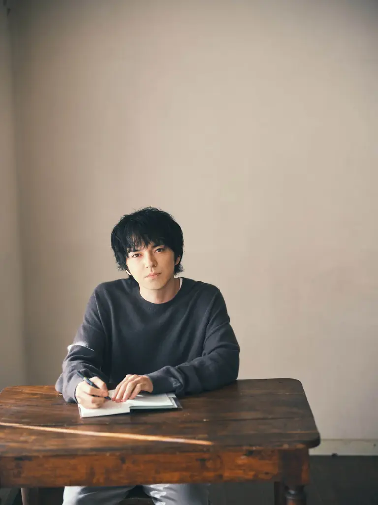 道枝駿佑が表紙巻頭に単独初登場！『+act.（プラスアクト） 4月号』 さらに新連載２本が同時始動 画像 2