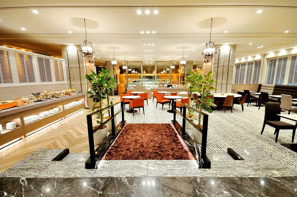 【レンブラントホテル海老名】花を愛で美食を楽しむ「桜フェア」開催中。日本庭園や店内の桜を眺めてお花見気分を満喫。 画像 15