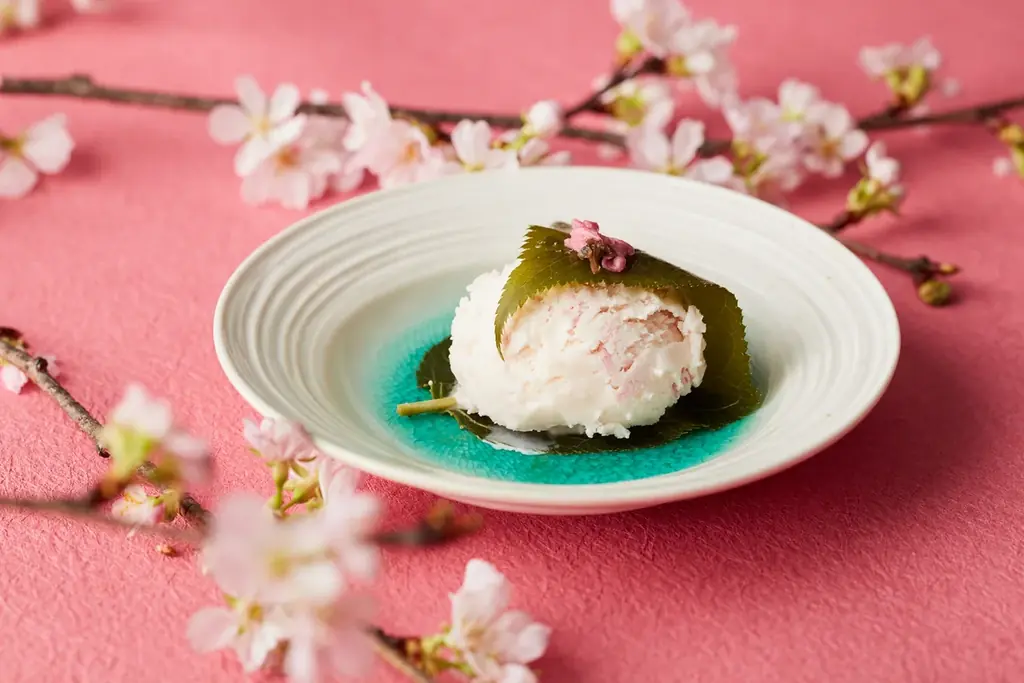 【レンブラントホテル海老名】花を愛で美食を楽しむ「桜フェア」開催中。日本庭園や店内の桜を眺めてお花見気分を満喫。 画像 5