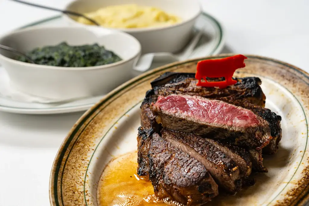 ビギナーも愛好家も大満足！「ウルフギャング・ステーキハウス」福岡店　選べる3種の10周年記念コース 画像 4