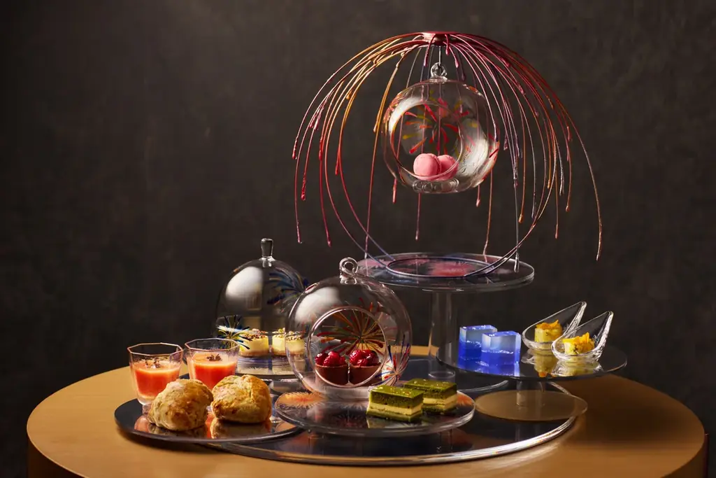 【リゾナーレ熱海】熱海名物の花火を＂食べる＂体験。夏の夜空に輝く花火に包まれる「花火アフタヌーンティー」初開催 画像 2