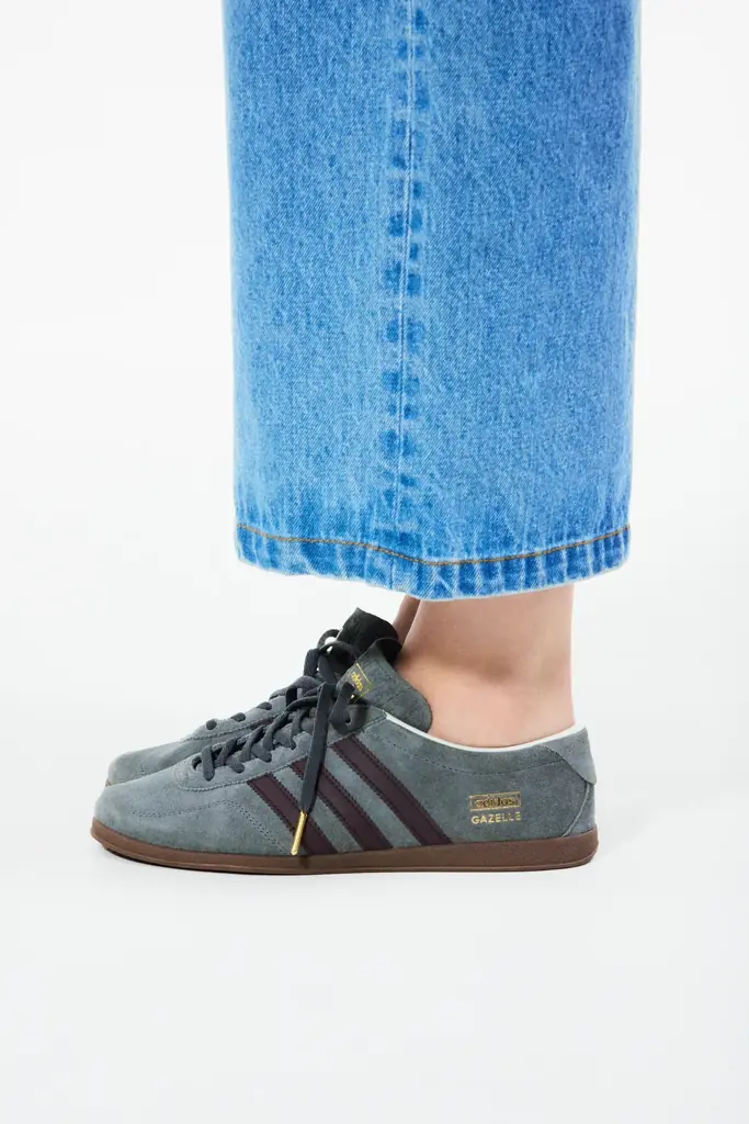 【emmi(エミ)】今シーズンを彩るスニーカーが一堂に集結！emmi SNEAKER FES企画を公開！＜3月11日(水)12:00オンラインストアにて先行予約スタート＞ 画像 3