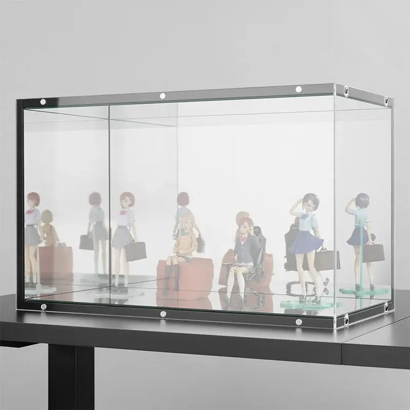 “背中まで愛でる”贅沢をデスクの上に。4面ミラー搭載の『ピラーレスフィギュアケース』で理想のディスプレイ環境を構築！ 画像 2