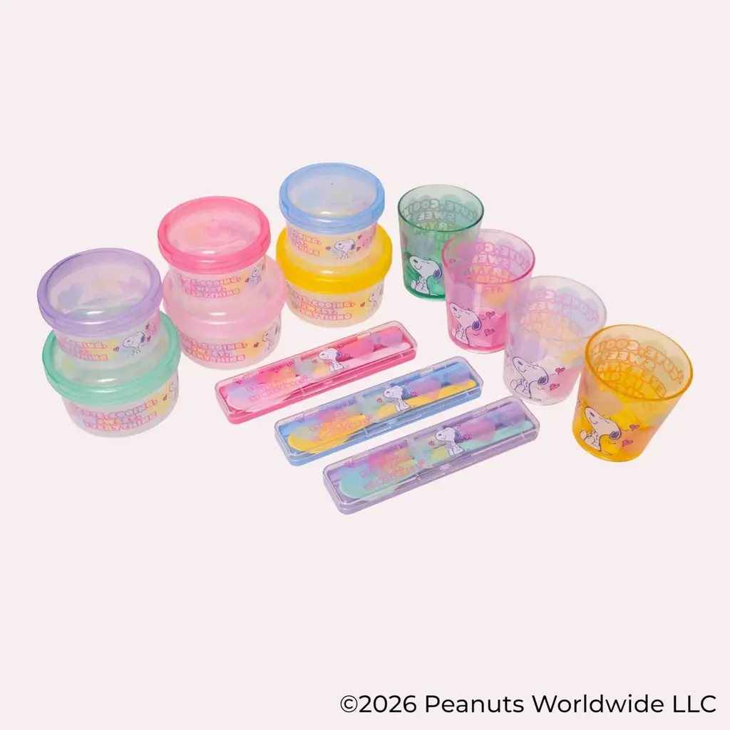 【PEANUTS】透明感とハートが彩る新デザイン「クリアハート」ランチグッズがスケーターから登場！ 画像 1