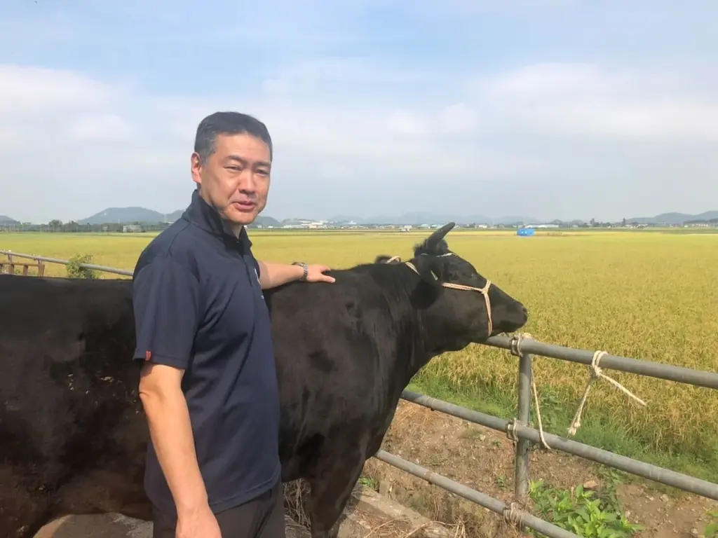 「築地100年バーガー」本日発売―ハンバーガー日本一×創業100年の老舗牛肉店、限定メニューが登場 画像 4