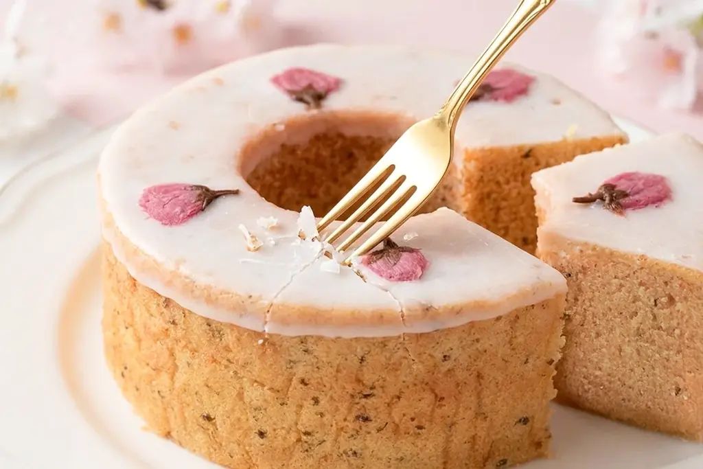 【桜スイーツの頂点】香り・味・見た目すべて“1番”！春ギフトで最も選ばれる「さくらバウムクーヘン」3/12登場 画像 2