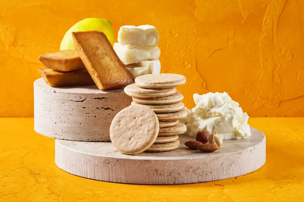 ＜ 待望の復活・数量限定＞ まろやかなカマンベールチーズクリームにアーモンドダイスを合わせた『ブッセ〔カマンベール＆アーモンド〕』3月15日（日）に【THE DROS】から今年も発売！ 画像 5