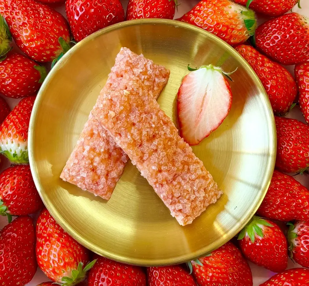 【JR東京駅「グランスタ東京」先行販売！】ミルフィーユ専門ブランド『LE FEUILLES（ル・フィーユ）』から季節限定のミルフィーユ、「シュガーストロベリーミルフィーユ」が新発売！ 画像 3