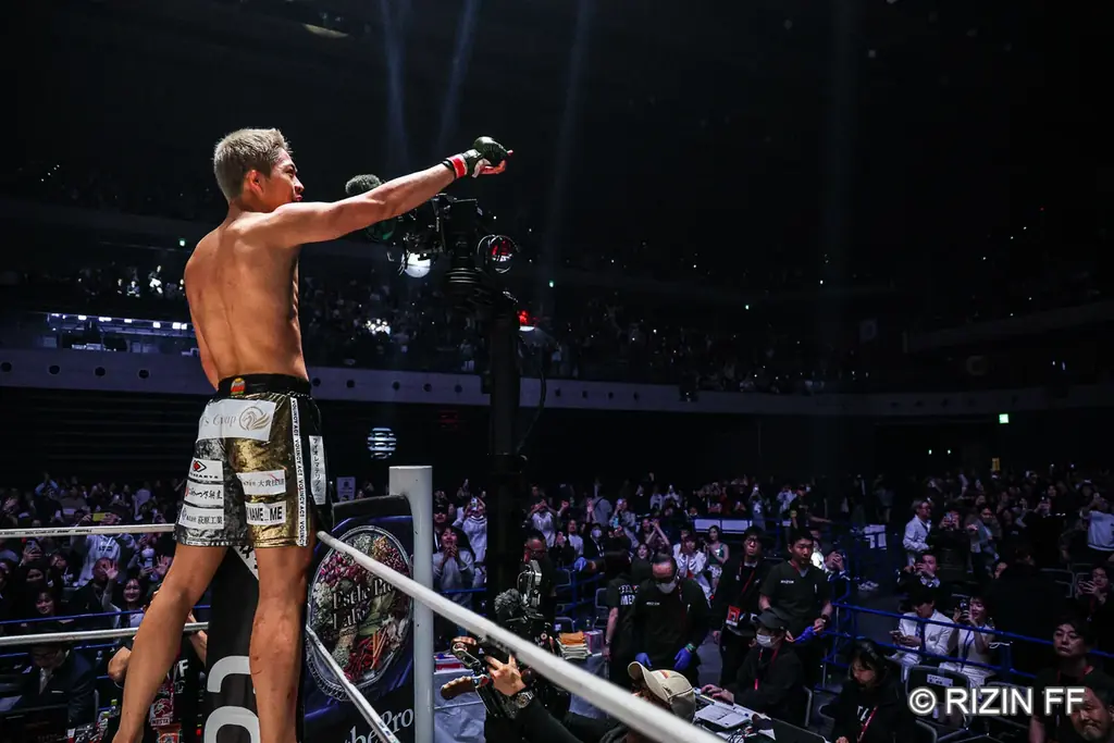 朝倉未来の愛弟子・秋元強真が北米メジャー元世界王者にTKO勝利！当日は13,307人が来場し、Xの世界トレンドTOP.5入りで大きな話題に！ 画像 5